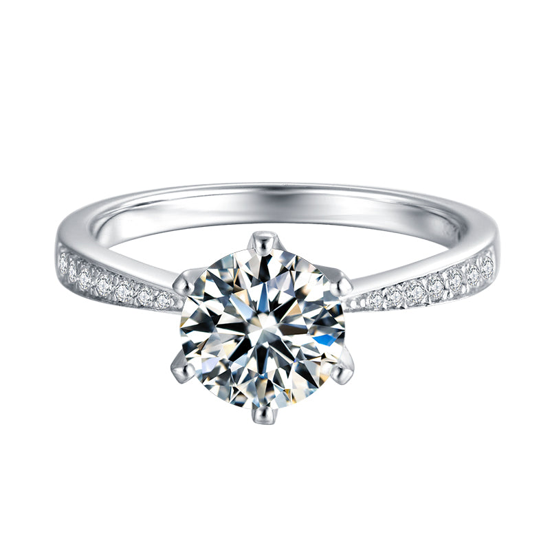 Solitaire Sparkle: 925 Sterling Silver Ring